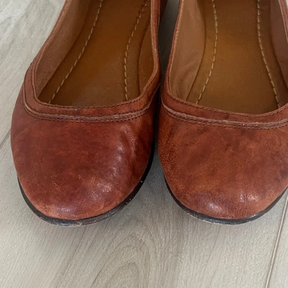 FRYE AND CO. Brown Flats - Picture 5 of 11